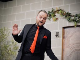 Im Kloster ist der Teufel los